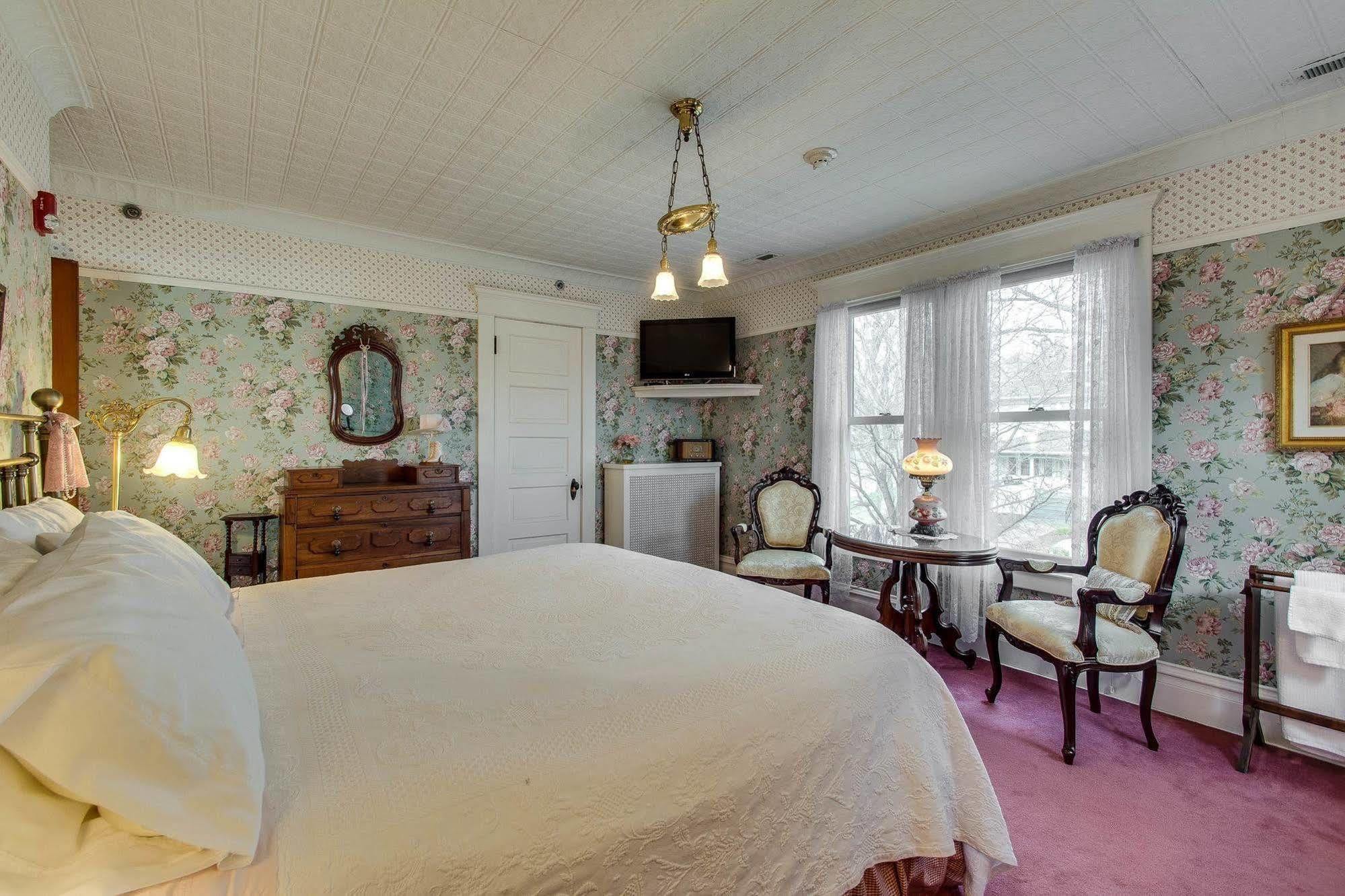 Harrison House Bed & Breakfast Naperville Exterior foto